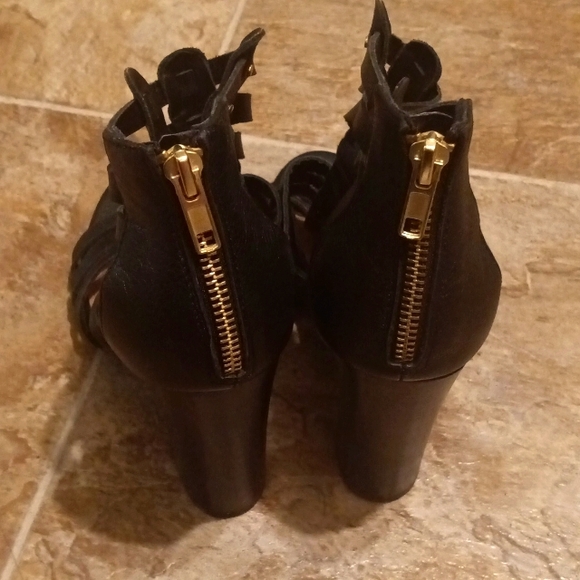 Steve Madden Heels - Picture 4 of 9